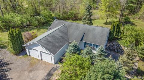 3784 E Allen Rd, Howell, MI 48855 photo 1