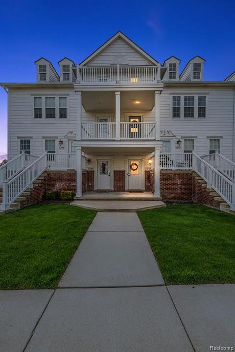 53719 Champlain St, Macomb, MI 48042