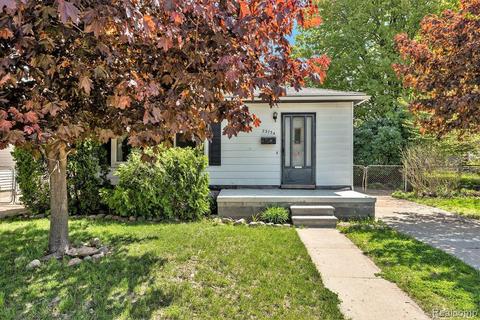 23754 Shakespeare Ave, Eastpointe, MI 48021 photo 1