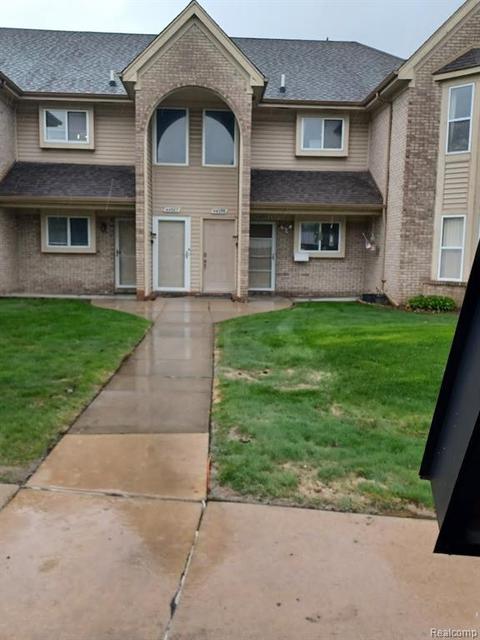 44399 Sunnyside Dr, Sterling Heights, MI 48313