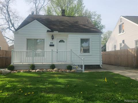 145 W Hopkins Ave, Pontiac, MI 48340