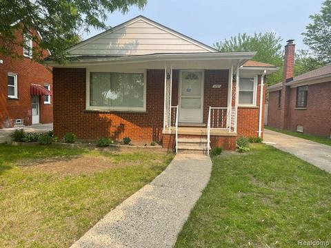8484 Appleton St, Dearborn Heights, MI 48127