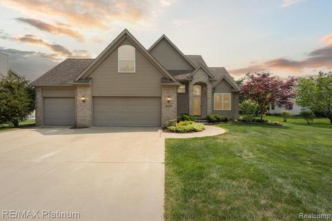 5223 Cottage, Fenton, MI 48430