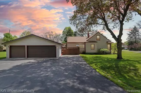 5069 Church Rd, Ann Arbor, MI 48105