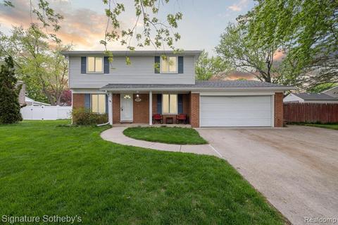 23675 Maude Lea St, Novi, MI 48375
