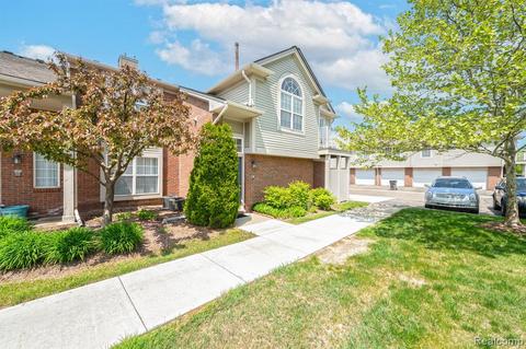 16522 Glenpointe Dr #19, Clinton Township, MI 48038