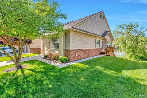 41907 Cantebury Dr, Novi, MI 48377