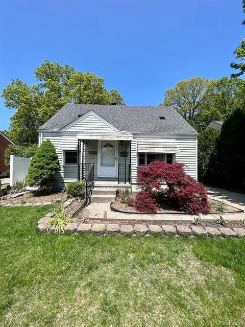 22019 California St, Saint Clair Shores, MI 48080