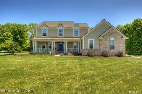 3042 Sandhill Dr, Dexter, MI 48130