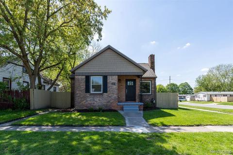 1903 22nd St, Port Huron, MI 48060
