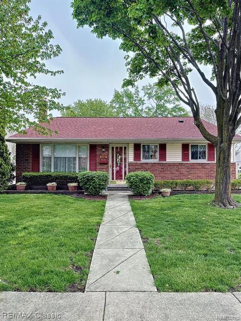 8316 Donna St, Westland, MI 48185