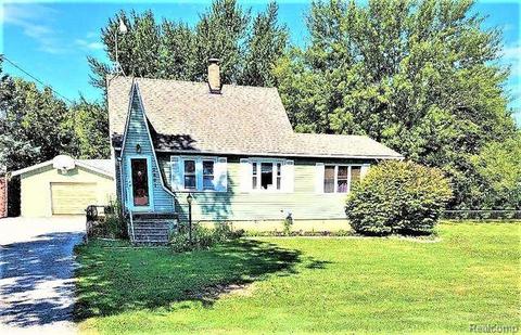 2801 N Center Rd, Flint, MI 48506