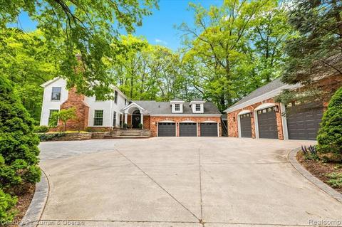 617 Fairbrook St, Northville, MI 48167