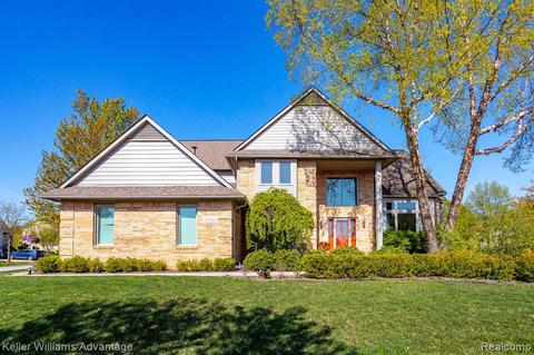 22524 Devron Ct, Novi, MI 48374