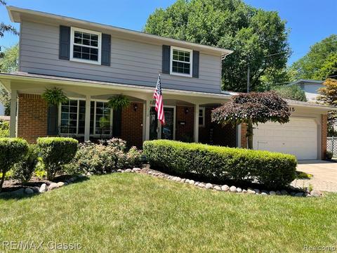 4115 Colonial Blvd, Troy, MI 48085