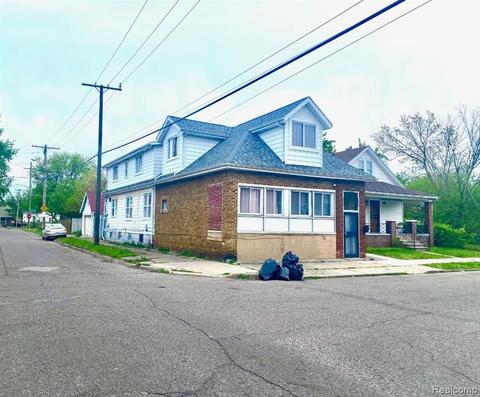 4540 Fredro St, Hamtramck, MI 48212
