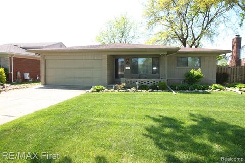 11142 Fairway Dr, Sterling Heights, MI 48312