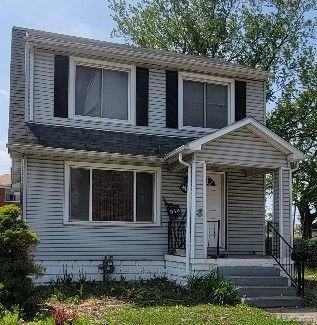 946 3rd St, Wyandotte, MI 48192