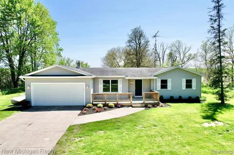 8511 Hill Rd, Swartz Creek, MI 48473
