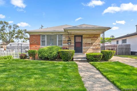 6791 Edgeton St, Hamtramck, MI 48212