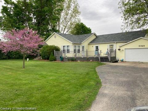 5360 W Wilson Rd, Clio, MI 48420