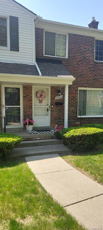 23348 Edsel Frd, Saint Clair Shores, MI 48080