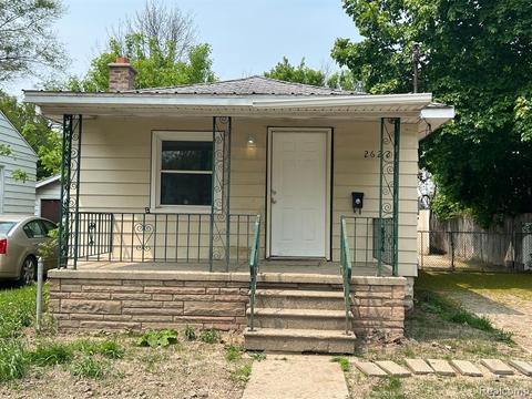 2622 Swayze St, Flint, MI 48503