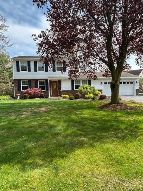 3807 Oldbury St, Lambertville, MI 48144