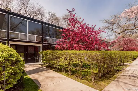 1316 Nicolet, Detroit, MI 48207