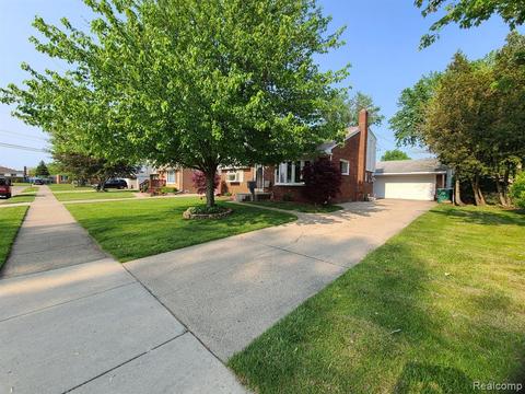 6550 Cadillac St, Garden City, MI 48135