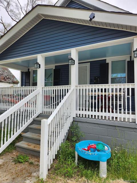 17540 Maine St, Detroit, MI 48212