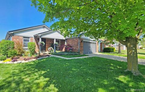 1670 Heritage Dr, Canton, MI 48188