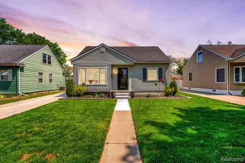 907 Winston Dr, Monroe, MI 48161