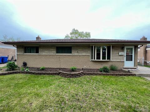 32414 Wareham Dr, Warren, MI 48092