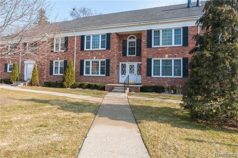 1250 Trailwood Path #B, Bloomfield Hills, MI 48301
