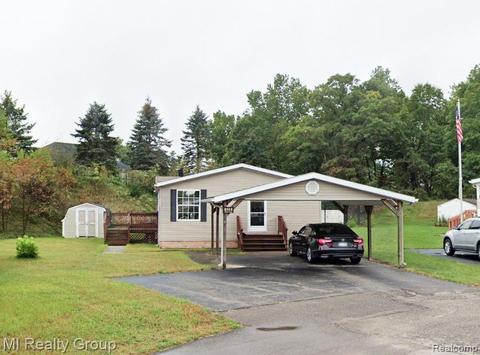 436 Worthington Dr, Oxford, MI 48371