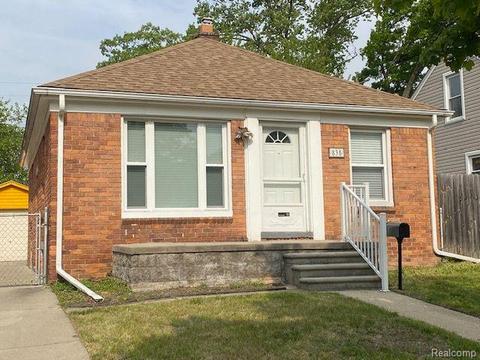 835 Flowerdale St, Ferndale, MI 48220