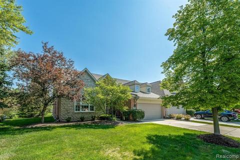 2353 Lexington Cir N, Canton, MI 48188