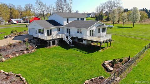 4860 Bell Oak Rd, Webberville, MI 48892