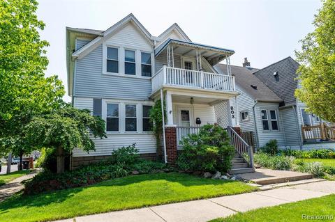 803 Saint Johns St, Wyandotte, MI 48192