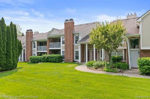 6489 Shetland Ct, Shelby Township, MI 48316