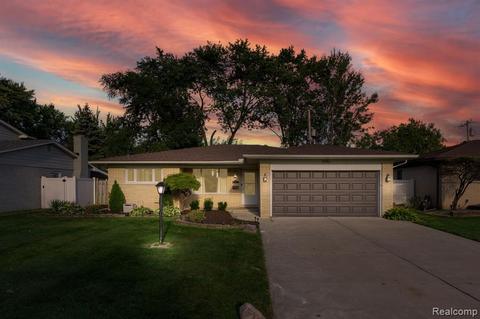 33864 Ashton Dr, Sterling Heights, MI 48312
