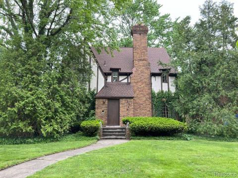 17560 Avilla Blvd, Lathrup Village, MI 48076