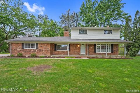 31340 Rayburn St, Livonia, MI 48154