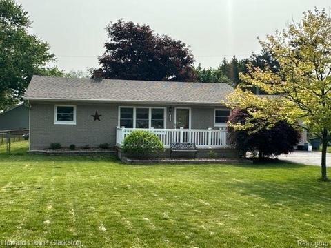 5234 Frankwill Ave, Clarkston, MI 48346
