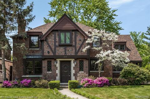859 Bedford Rd, Grosse Pointe Park, MI 48230