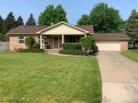 53231 Sula Dr, Shelby Township, MI 48315