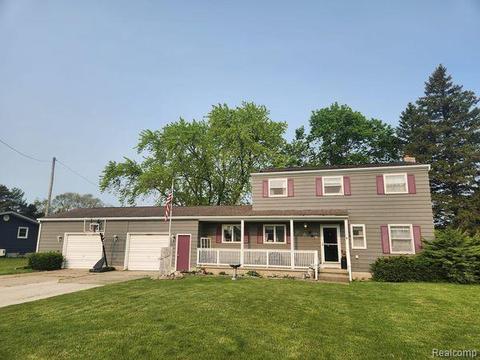 4661 Hospital Dr, Cass City, MI 48726
