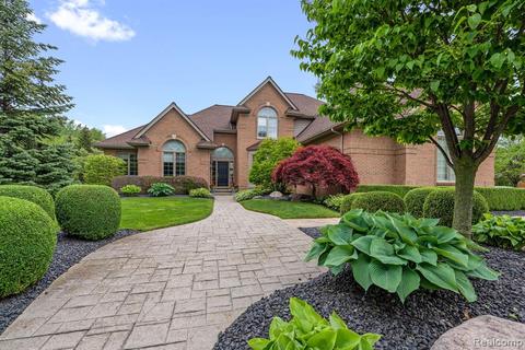 47520 Beckenham Blvd, Novi, MI 48374
