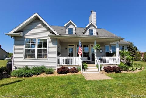 6197 S Sheridan Ave, Durand, MI 48429